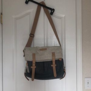 Women’s Sherpani two tone bag